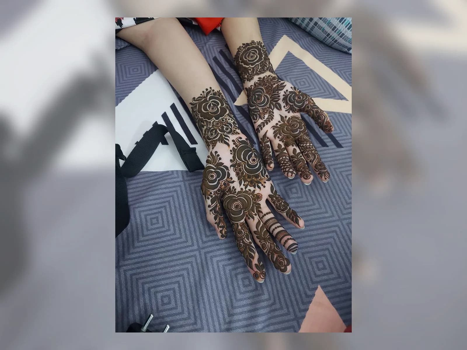 Intricate Mehendi Design 03 by Meraki Arts 53 - Mehendi portfolio for weddings and eid celebrations custom requests.